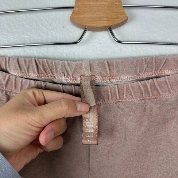 Skims Outdoor Bike Shorts XL Neutral Beige Pull On Athleisure Stretch - Picture 4 of 6